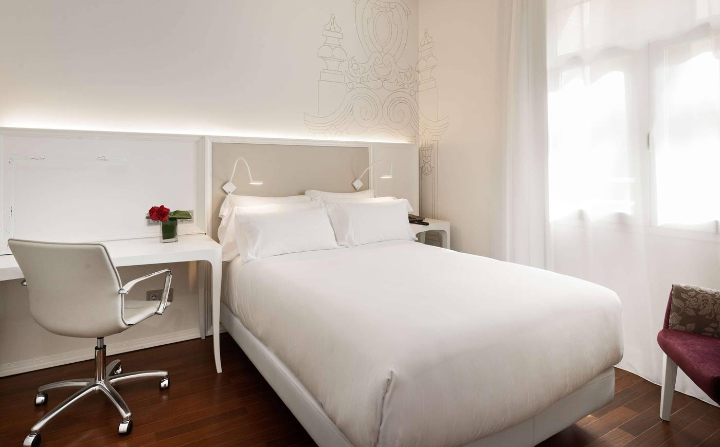 NH-Collection-Madrid-Abascal-Room-28