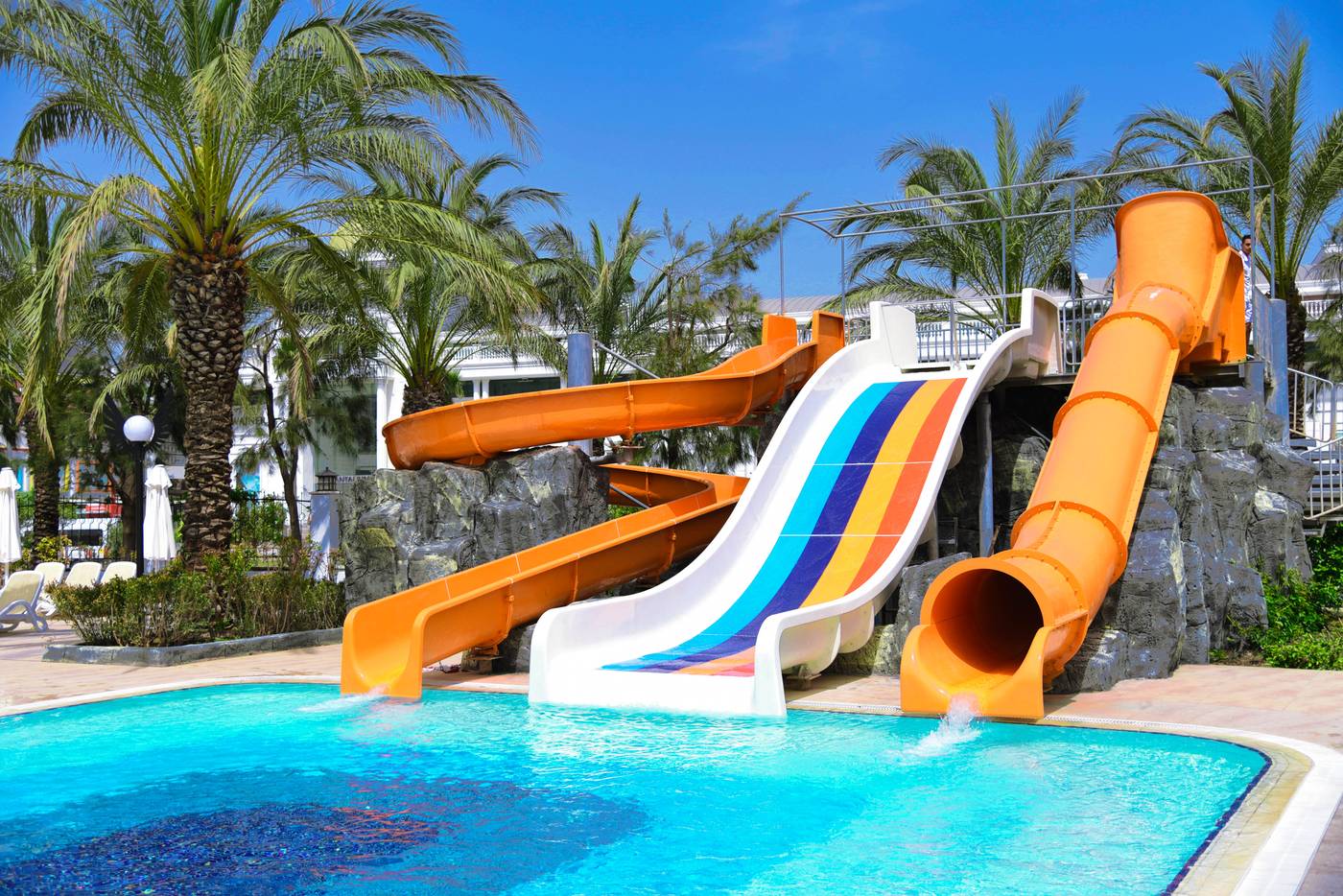 Royal-Wings-Hotel-Pool-4