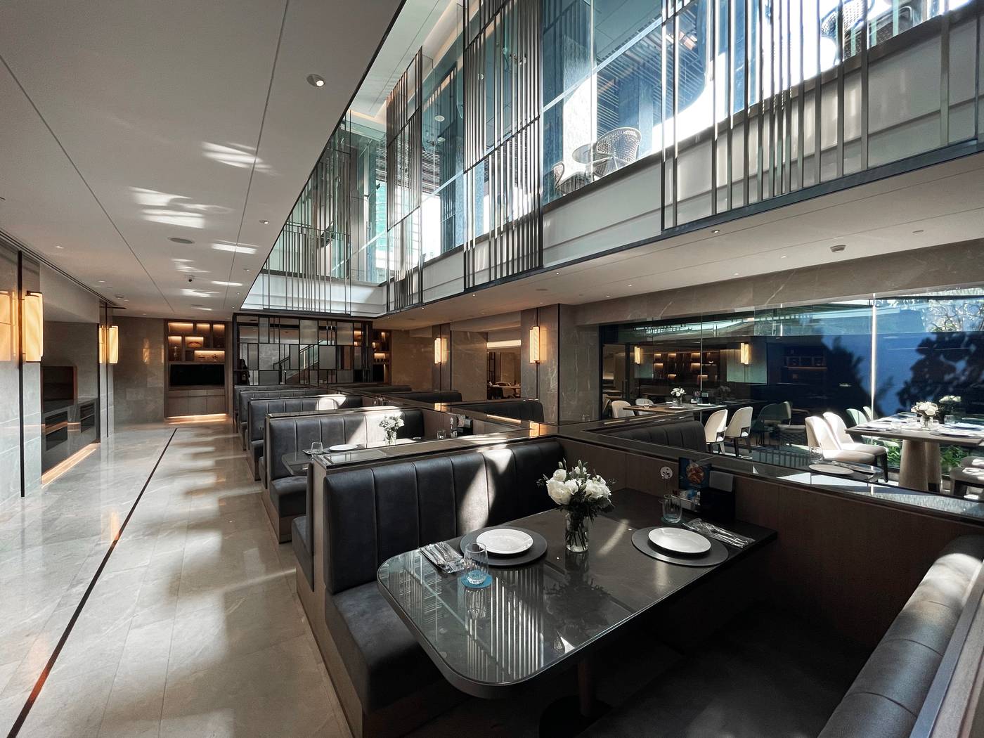 Carlton-Hotel-Bangkok-Sukhumvit-Restaurant-24