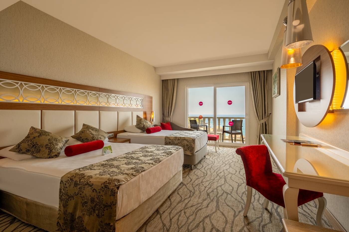 Justiniano Deluxe Resort