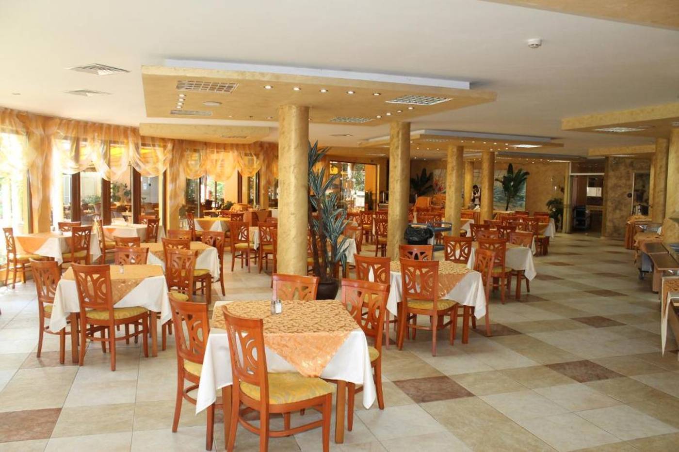 Yavor-Palace-Restaurant-13