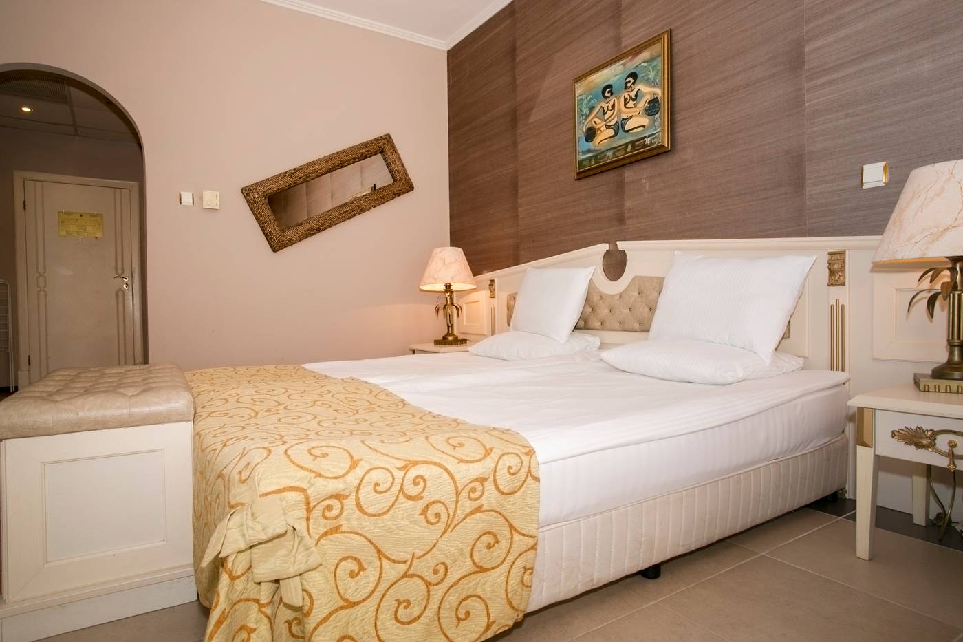 Imperial-Palace-Room-27