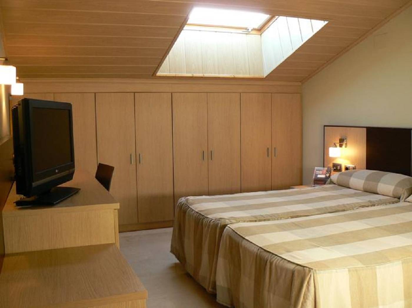 Hotel-Flamingo-Room-14