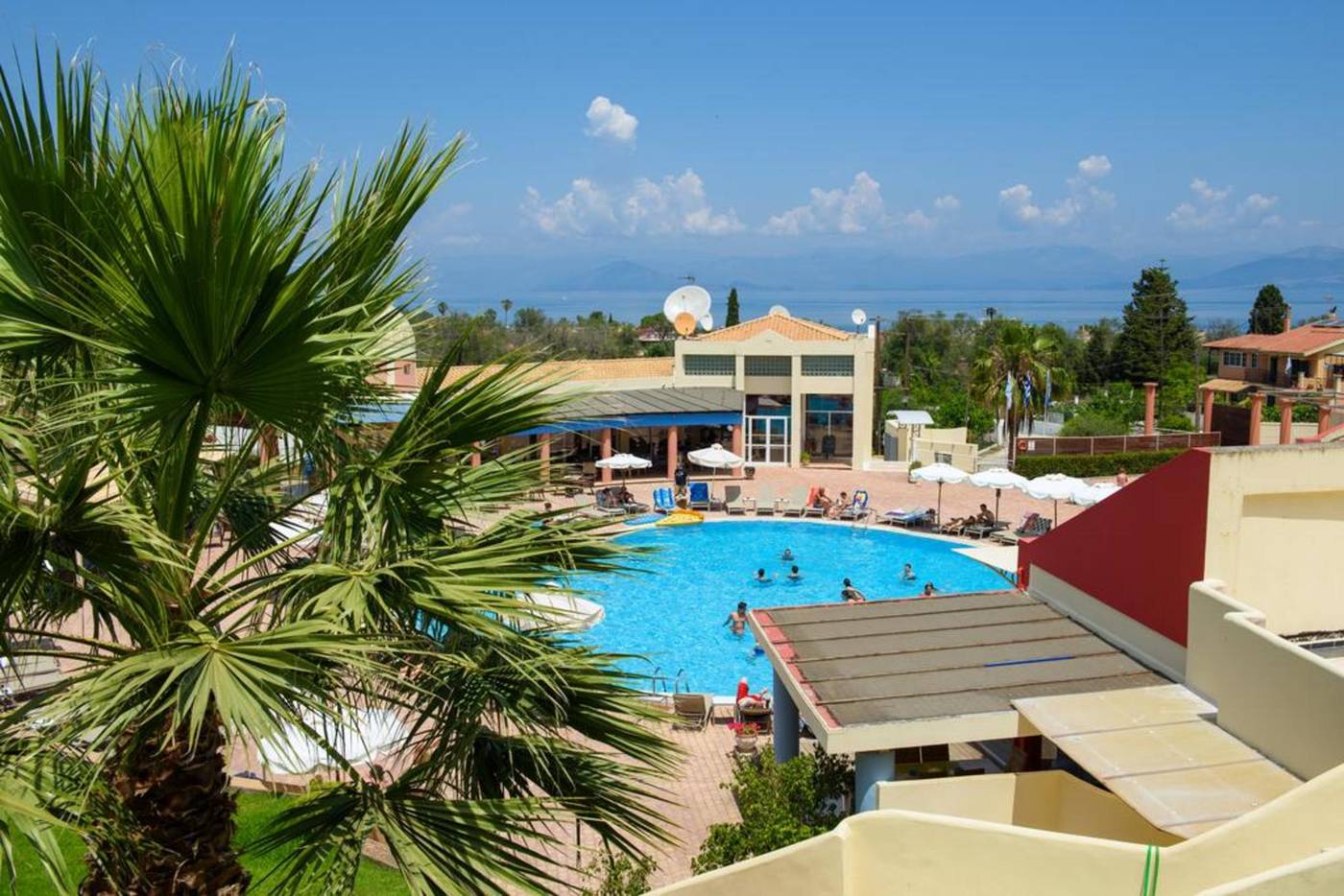 Olympion-Village-Pool-12