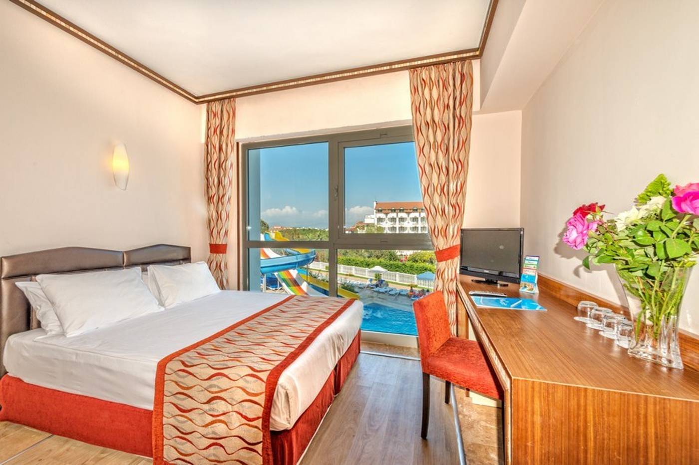 Royal-Atlantis-Beach-Room-17