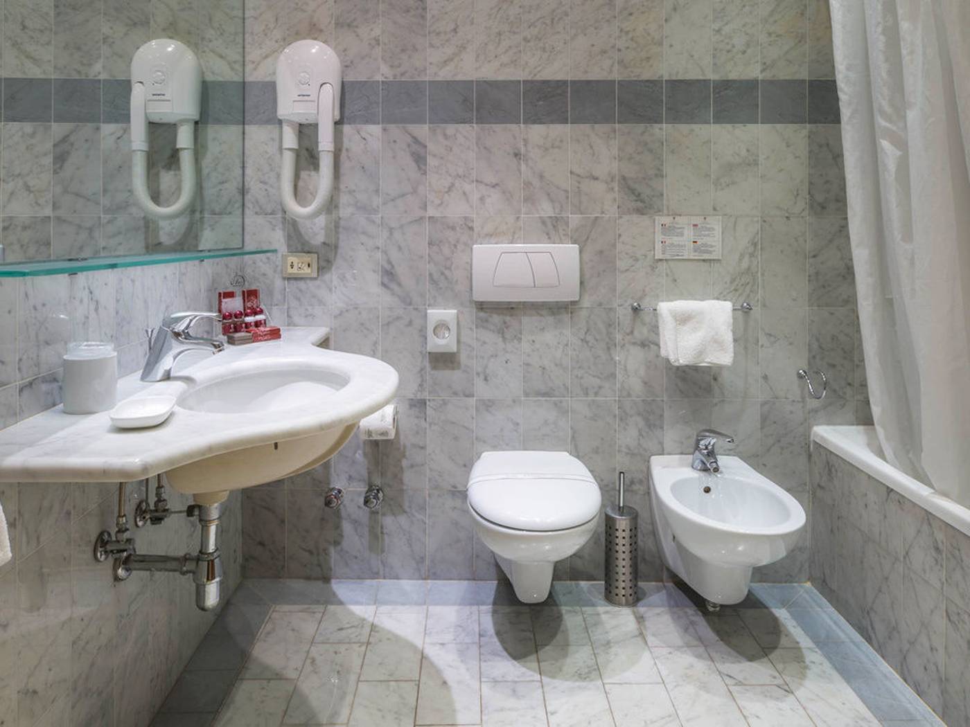 Palazzo-Dal-Borgo-Room-26