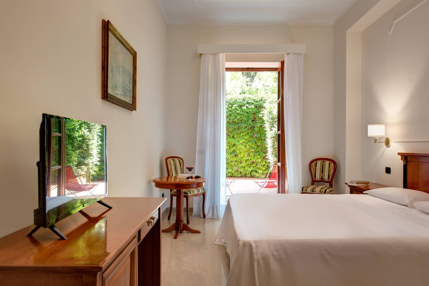 Majestic-Palace-Room-32