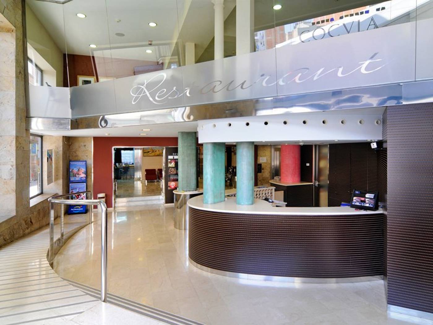 Urbis-Centre-Lobby-16