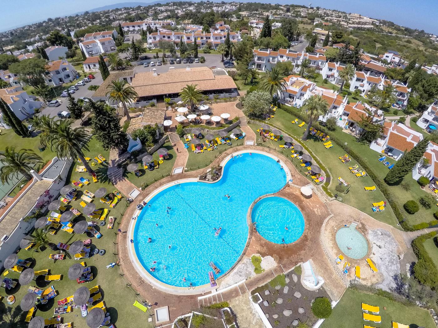 Rocha-Brava-Pool-1