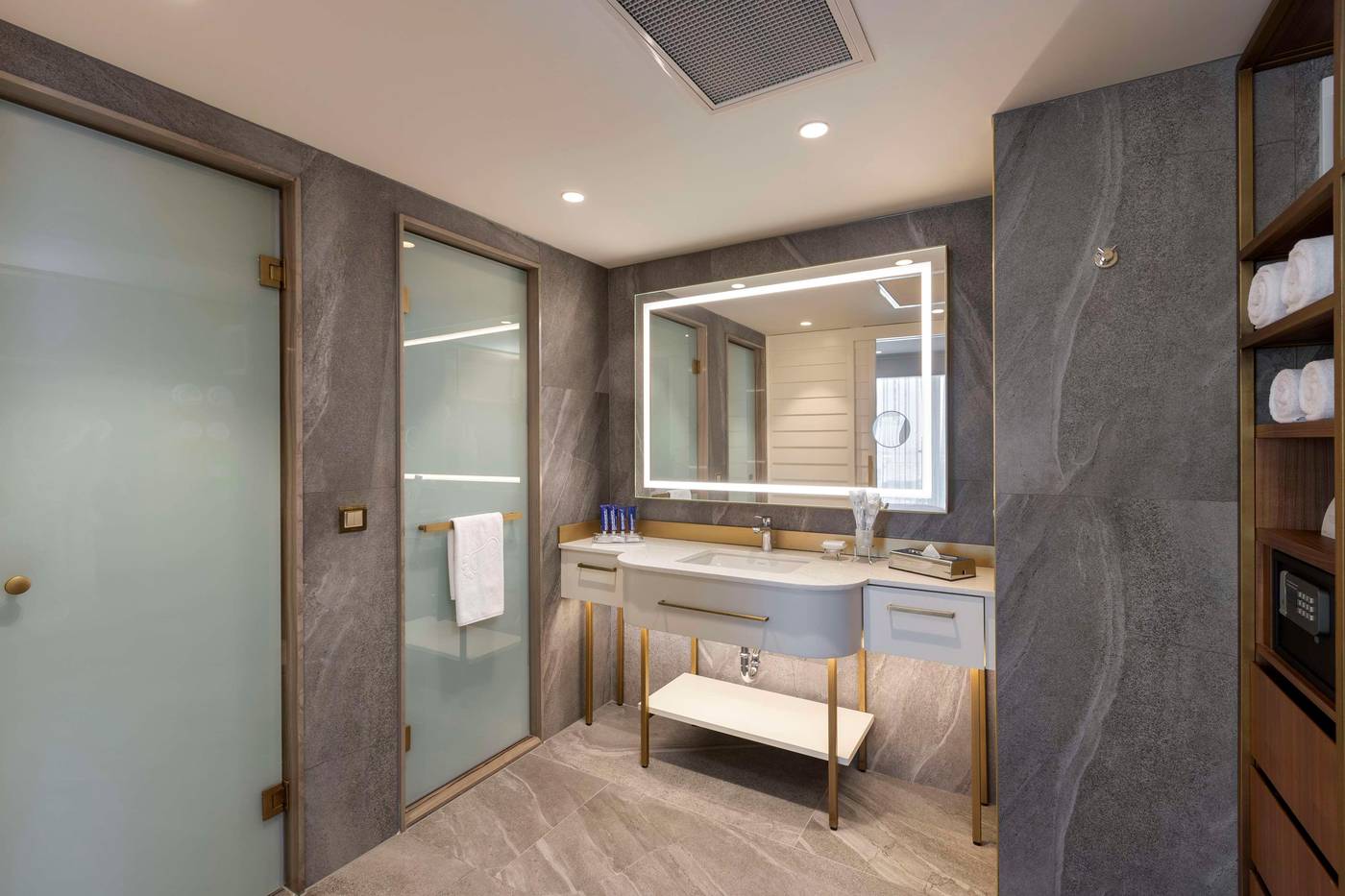 Titanic-Port-Bakirkoy-Room-35