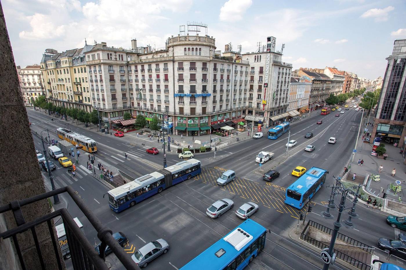 Danubius-Hotel-Astoria-City-Center-General-view-3