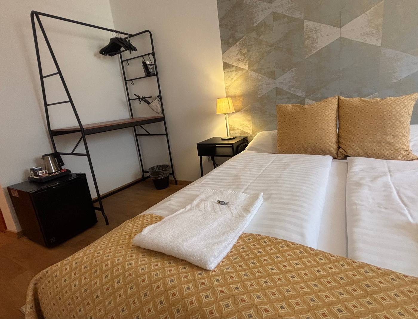 Gloria-Budapest-City-Center-Room-34