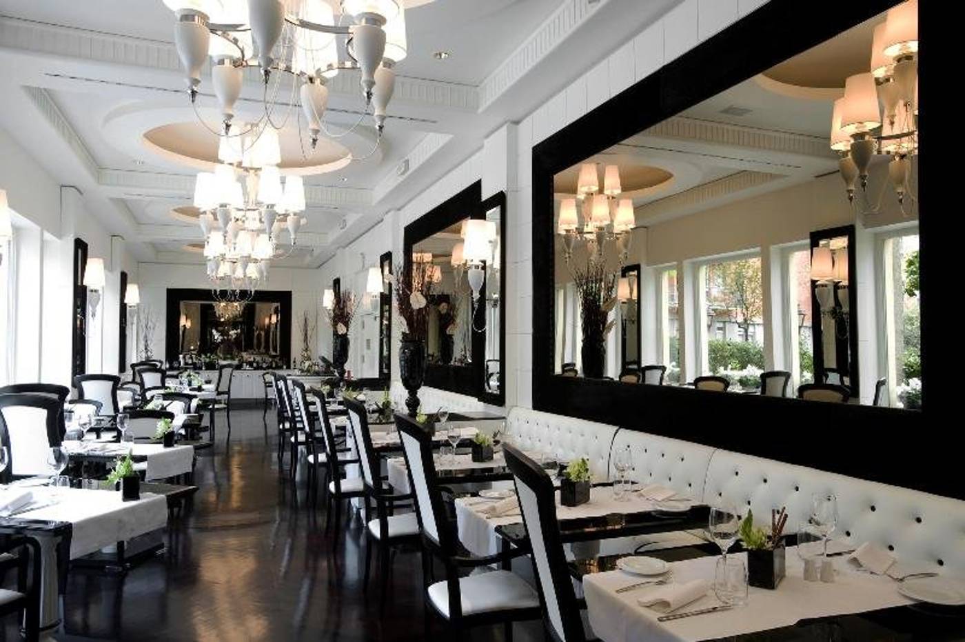 Sheraton-Diana-Majestic-Restaurant-54