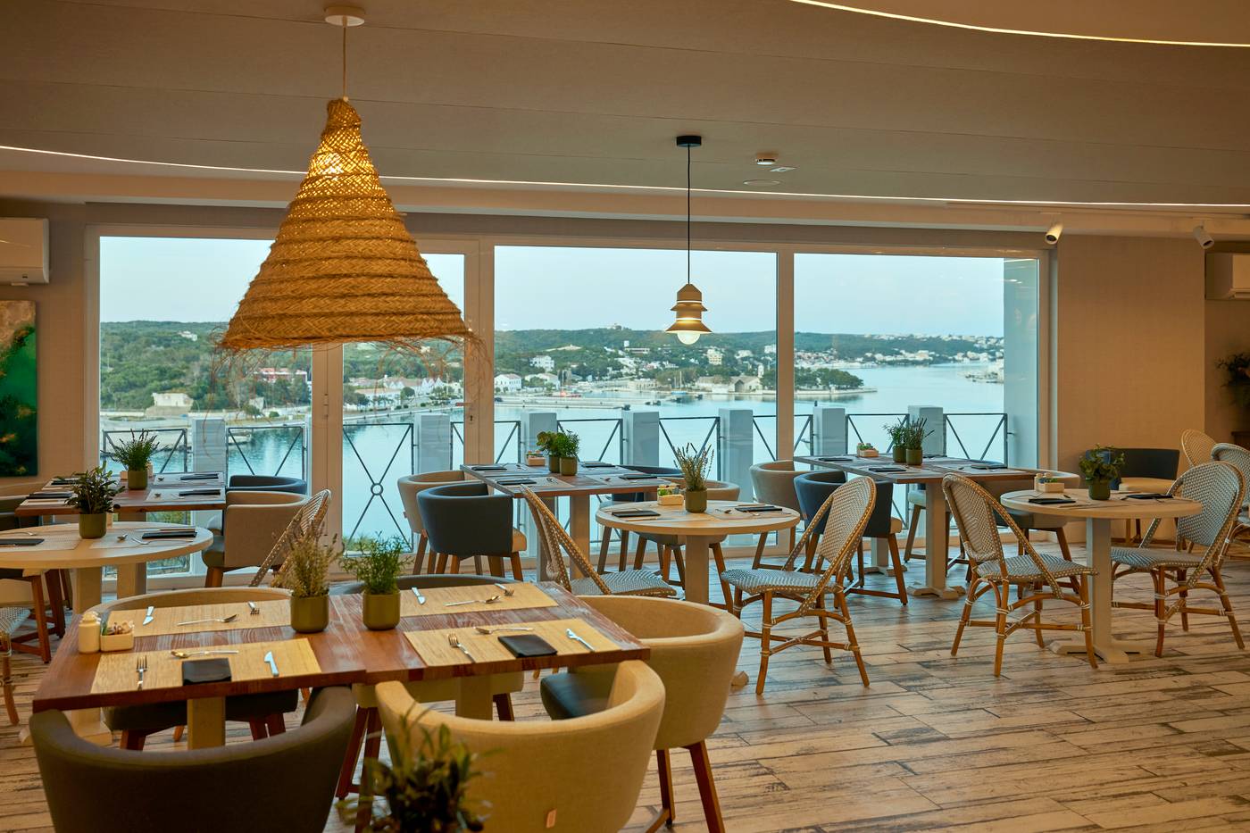 Catalonia-Mirador-des-Port-Restaurant-72