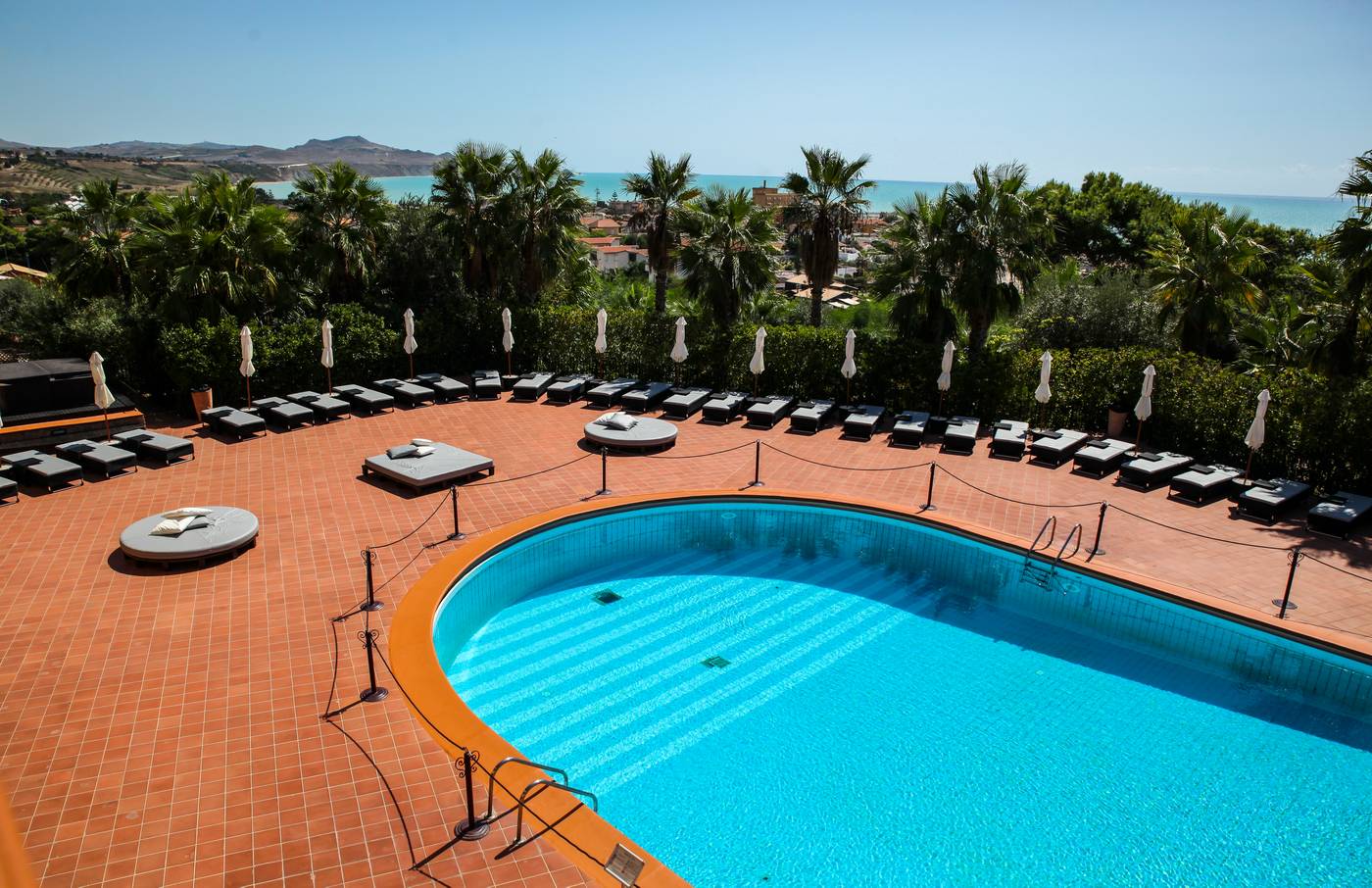 Baia-di-Ulisse-Pool-2