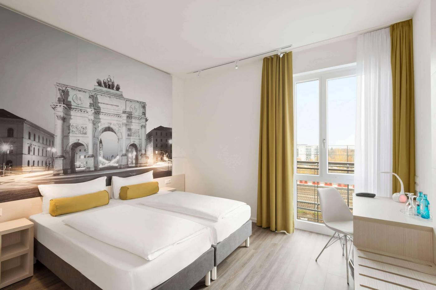 Super 8 Munich City West - Germany - München - Room - 9