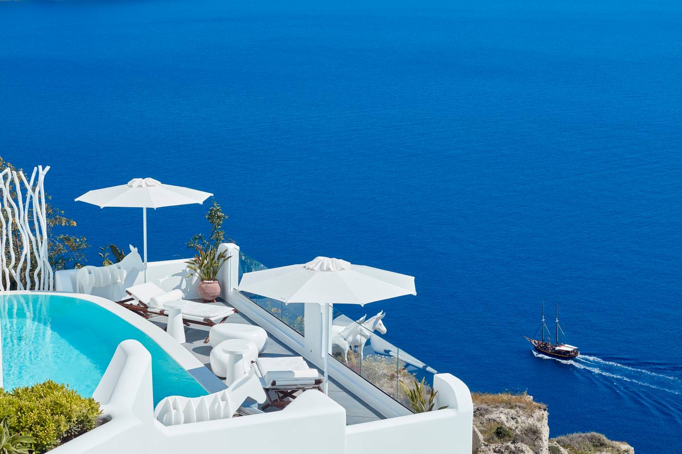 Canaves-Sunday-Room-39