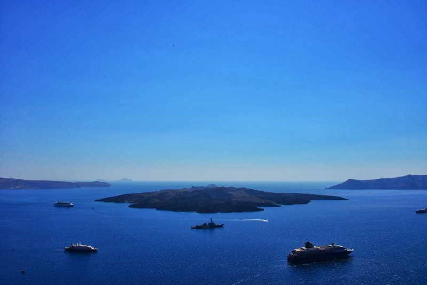 Santorini-Royal-Suites-General-view-21