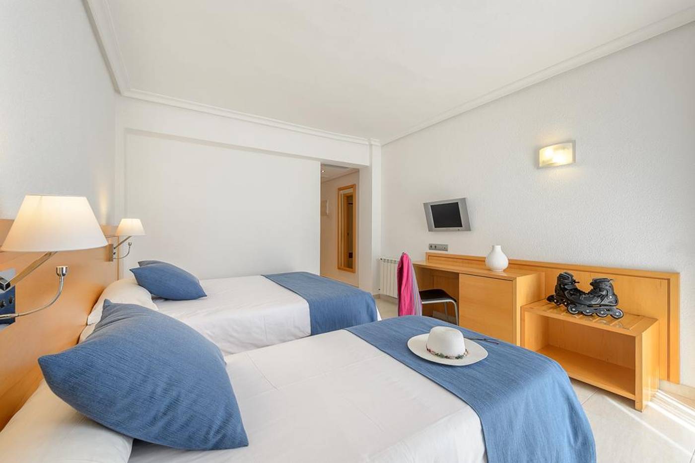 Club-San-Remo-Room-22