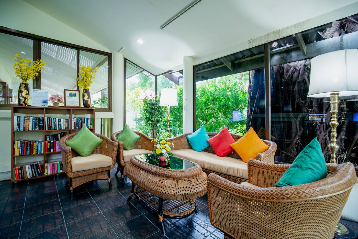 Hyton-Leelavadee-Lobby-40