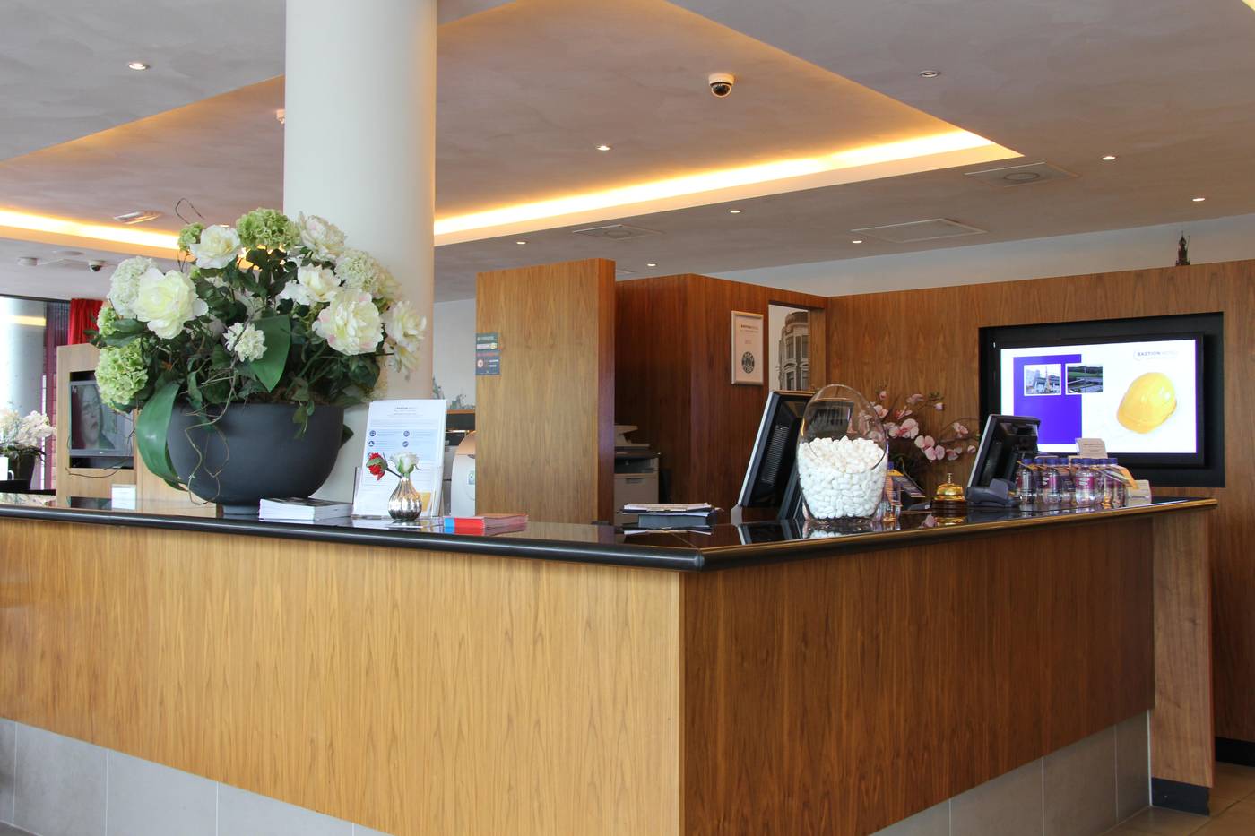 Bastion-Hotel-Haarlem-Velsen-Lobby-3