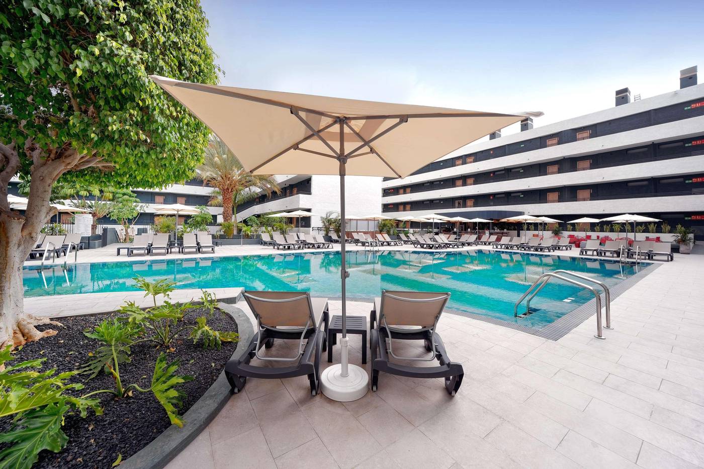 Hovima-Suites-Costa-Adeje-Pool-4