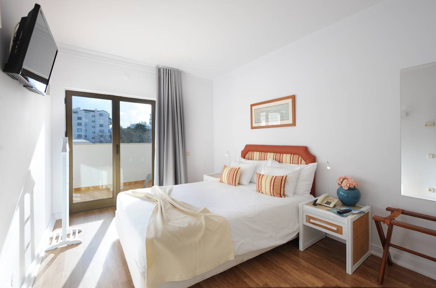 Clube-Do-Lago-Room-15