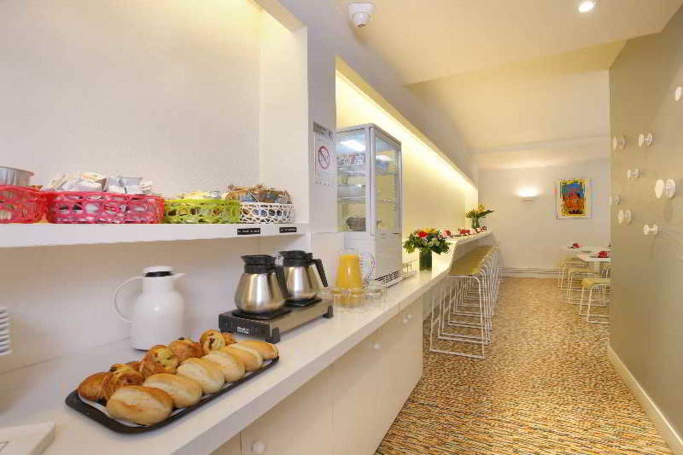 The-Originals-City--Hotel-Lecourbe--Paris-Restaurant-10