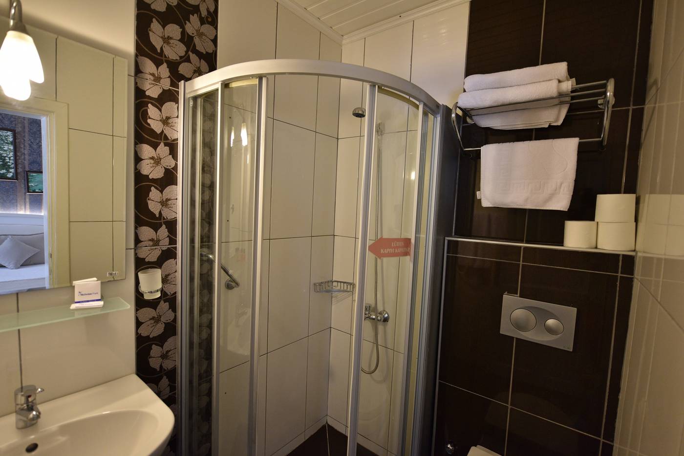 Nicholas-Park-Hotel-Room-42