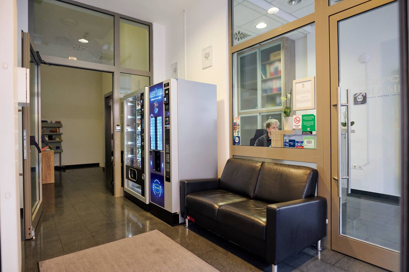 Meksiko-Slovenia-LJUBLJANA-Lobby-8