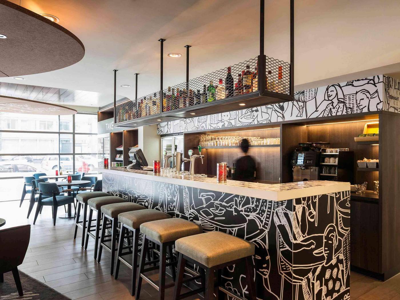 ibis-Amsterdam-Centre-Stopera-Bar-18