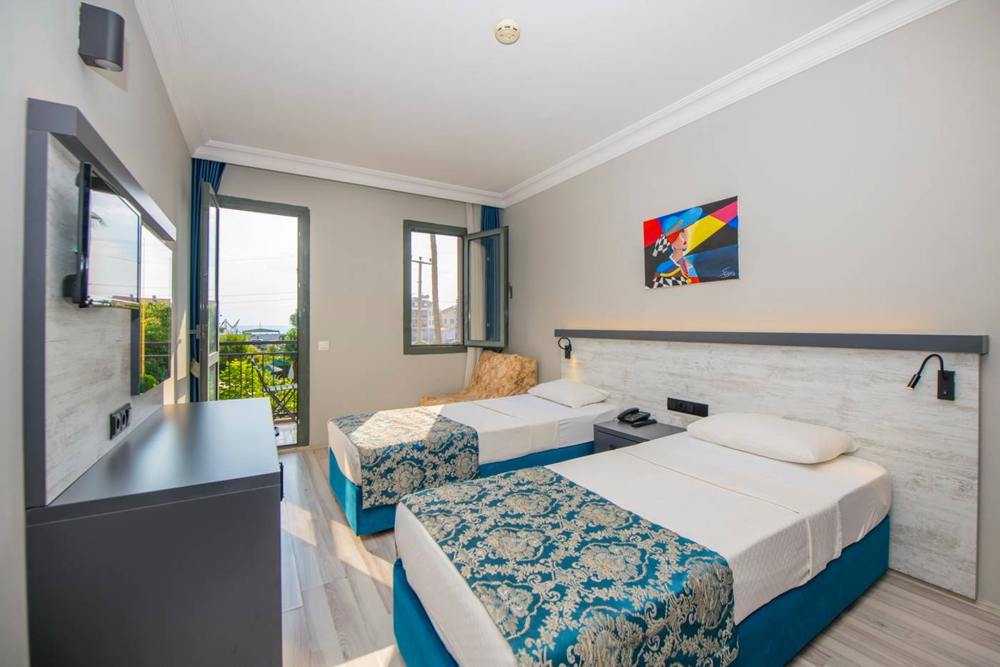 Golden-Moon-Hotel-Room-16