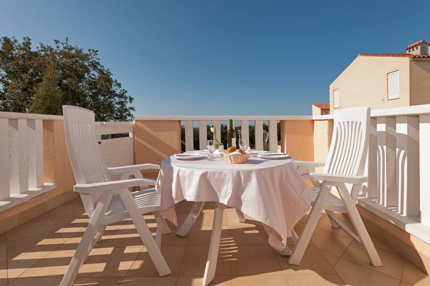 Maistra-Select-Amarin-Resort-Room-60