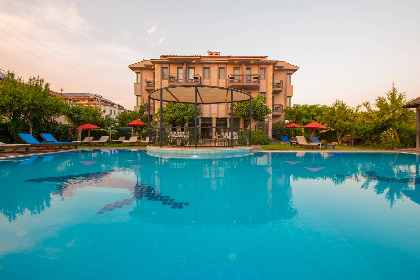 Golden-Moon-Hotel-General-view-1