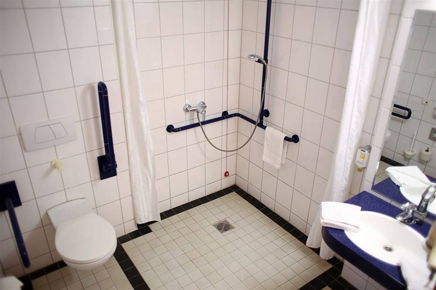 Ascot-Bristol-General-view-8