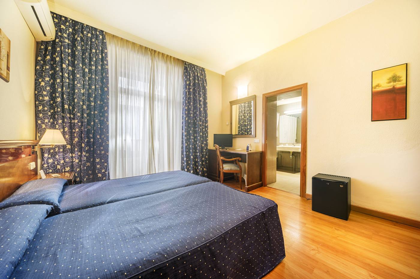 Obal-Urban-Hotel-Marbella-Room-22