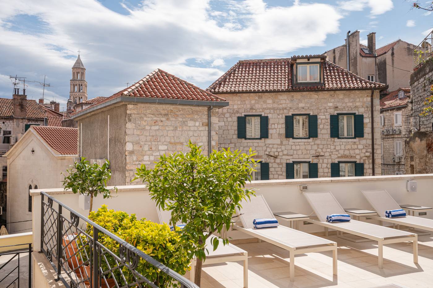 Hotel-Marmont-Heritage-Terrace-1