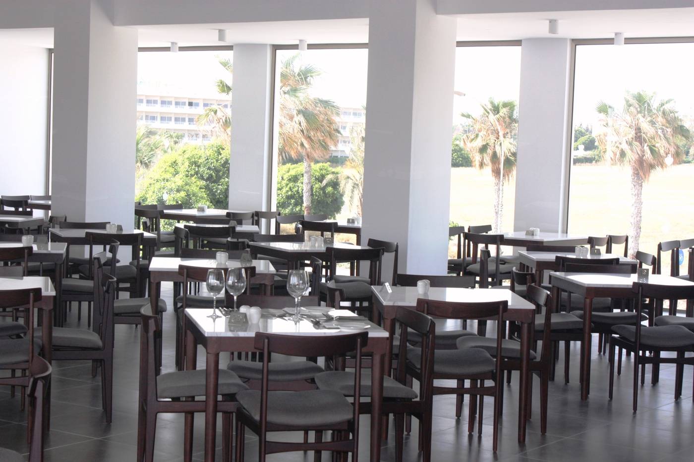 Amphora Hotel & Suites