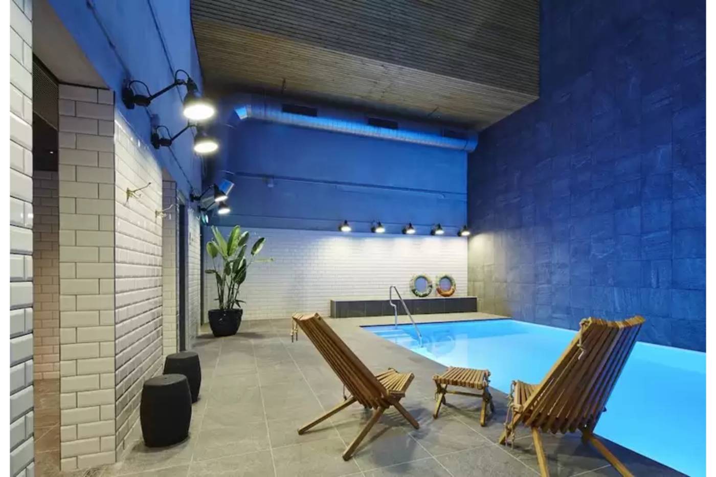 Residence-Inn-Amsterdam-Houthavens-Pool-39