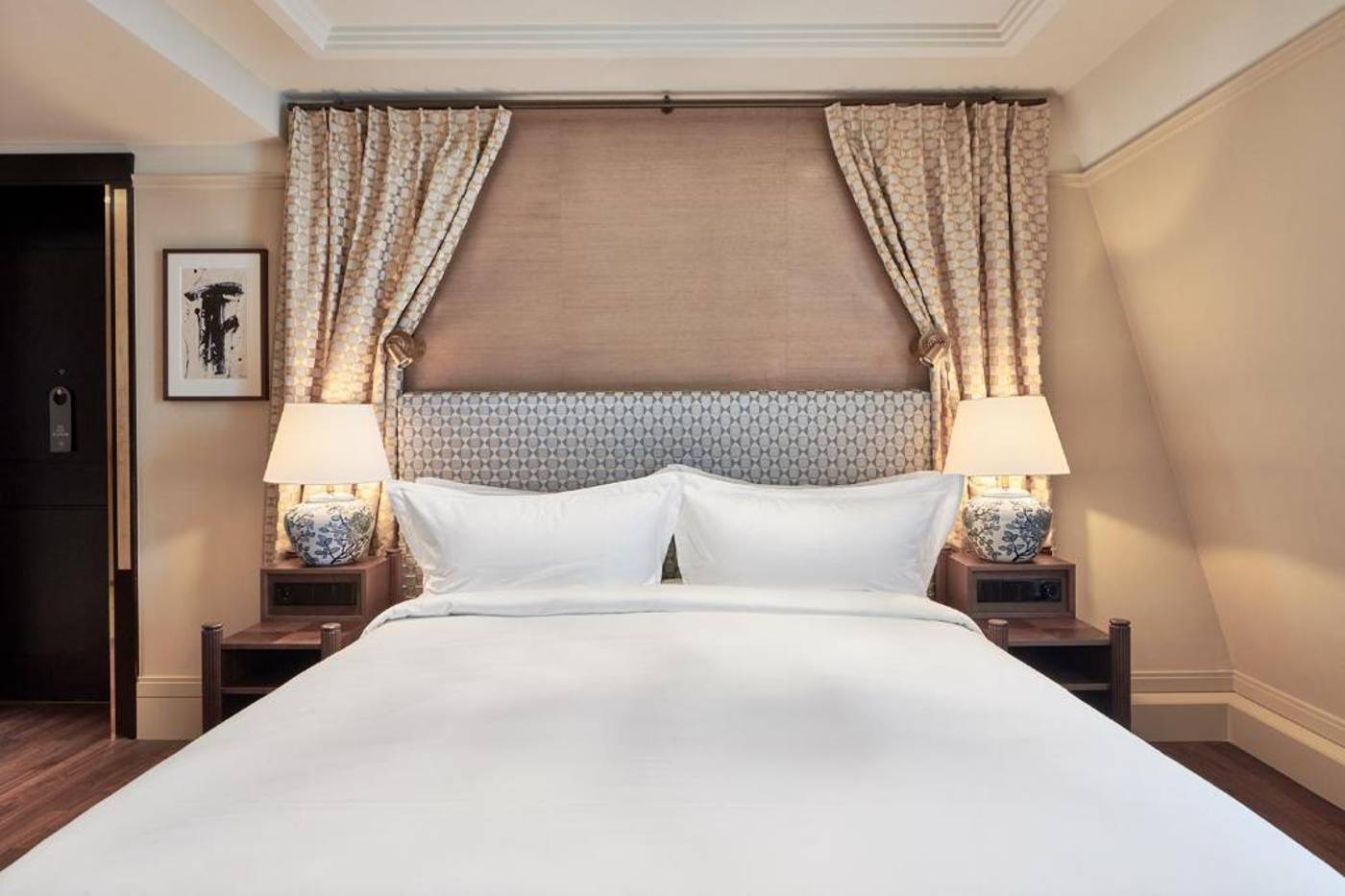 De-LEurope-Amsterdam-The-Leading-Hotels-of-the-World-Room-41