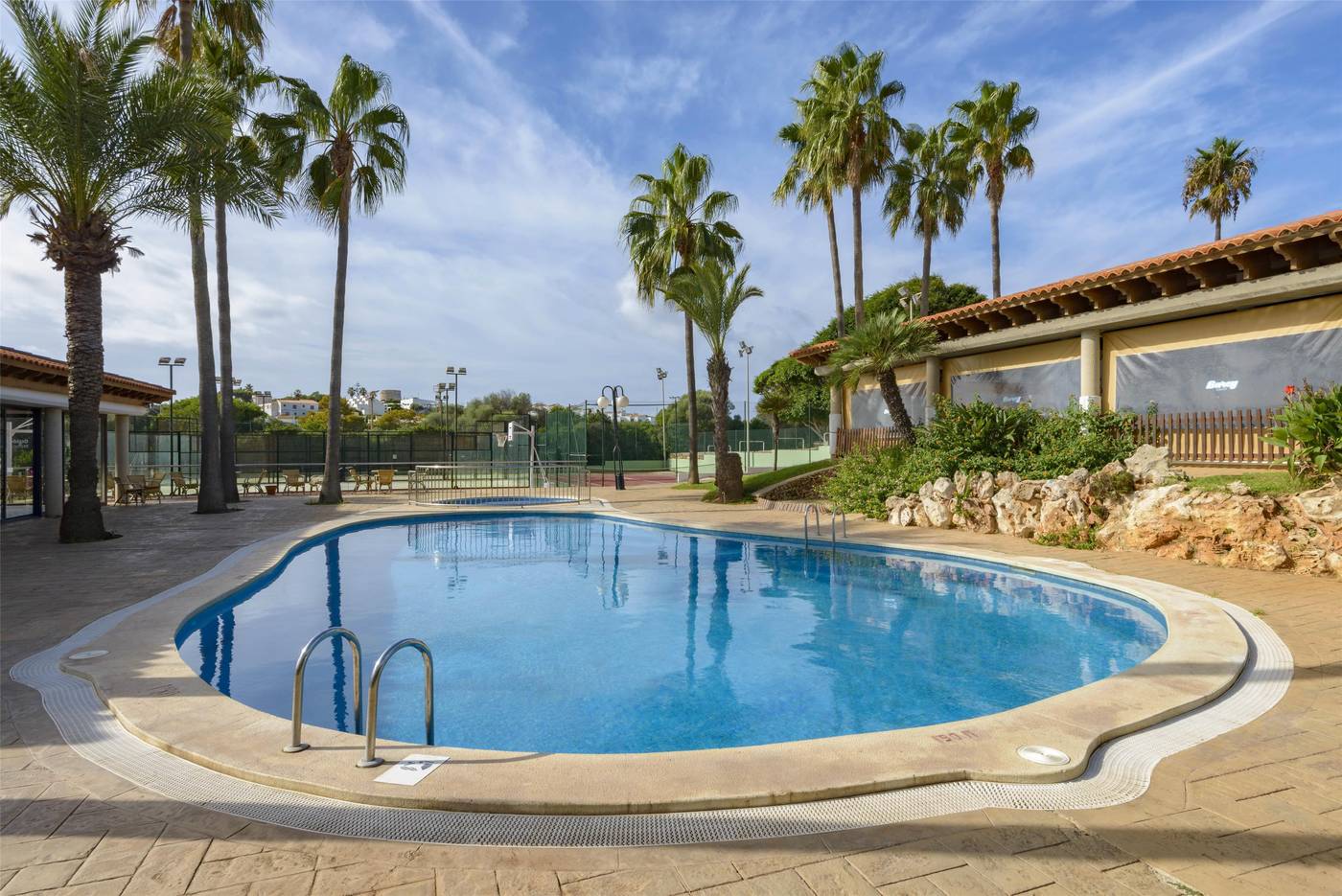 Occidental-Menorca-Pool-14