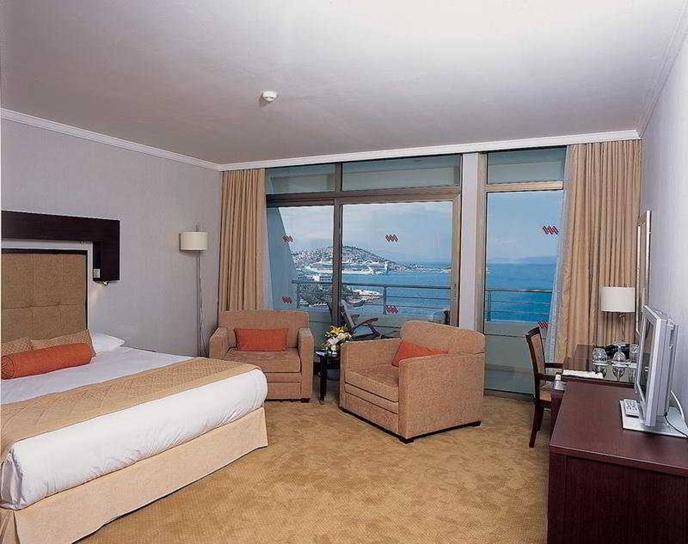 Korumar-Hotel-De-Luxe-Room-19