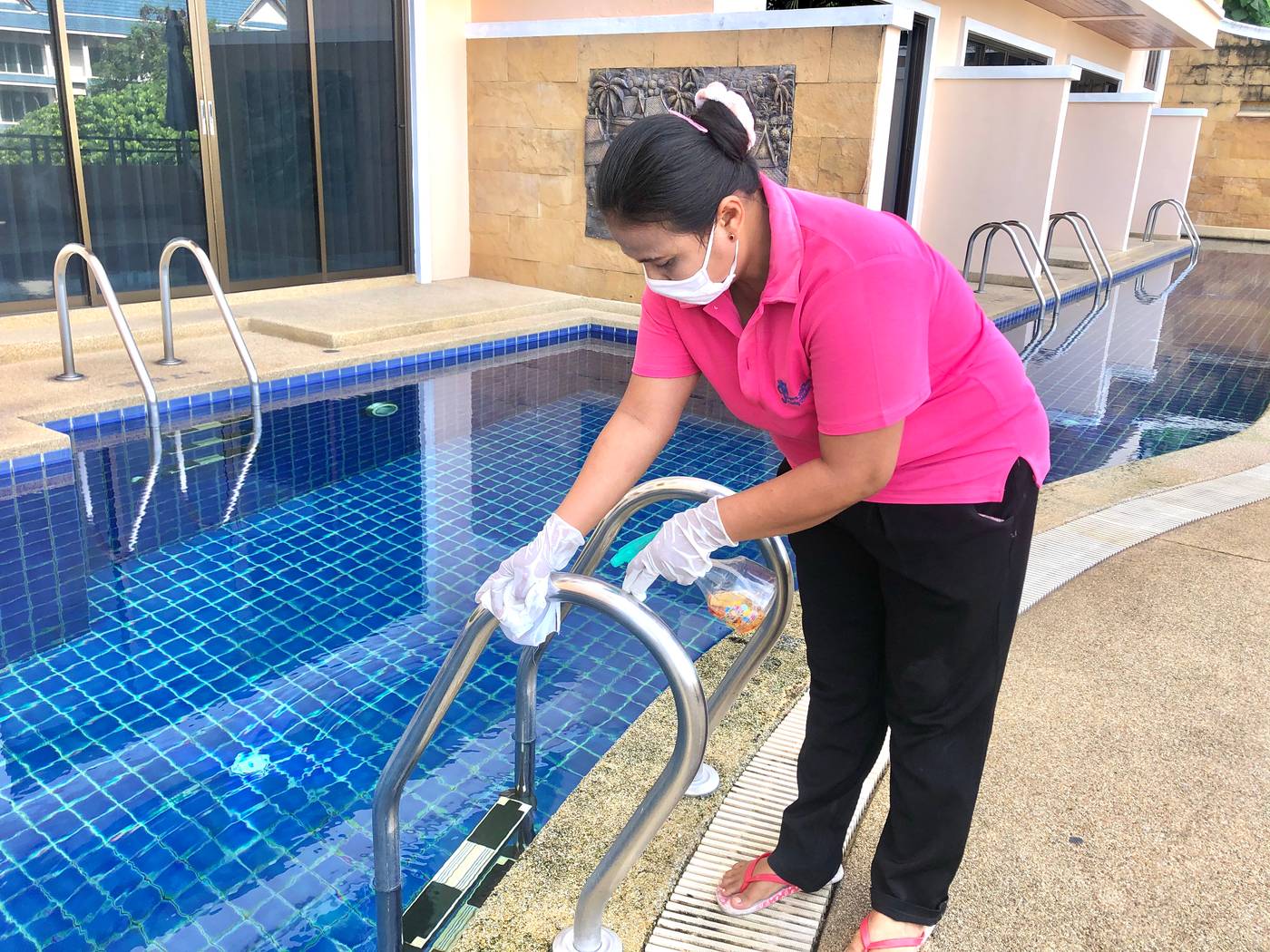 Jiraporn-Hill-Resort-Patong-Pool-7