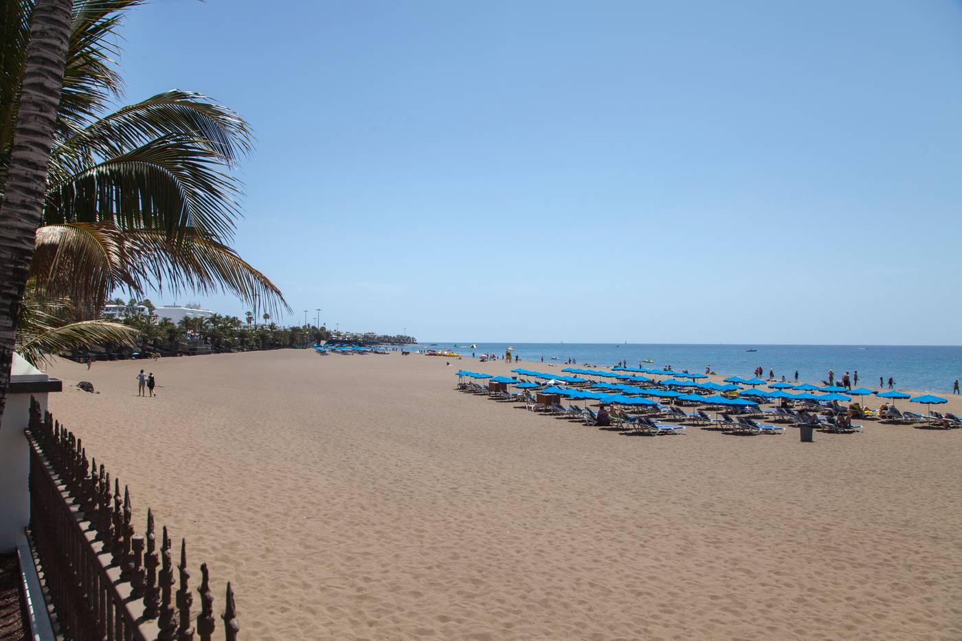 Plus-Fariones-Suite-Hotel--Beach-42