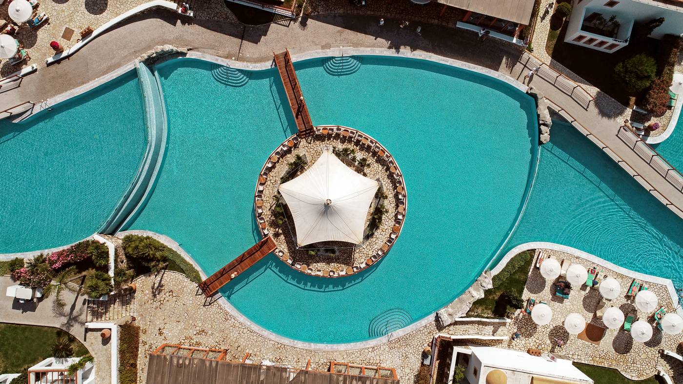 Mitsis-Selection-Blue-Domes-Pool-10