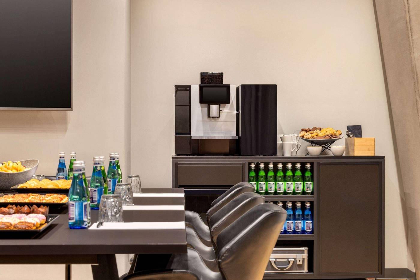 Vienna-House-by-Wyndham-Mokotow-Warsaw-General-view-11