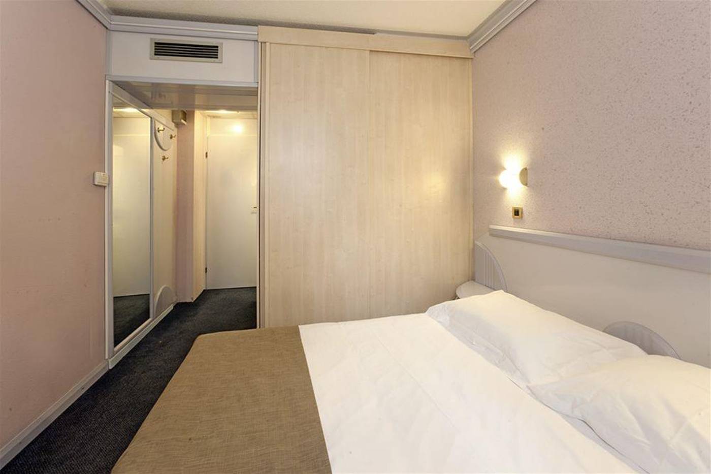 Hotel-Plavi-Plava-Laguna-Room-25