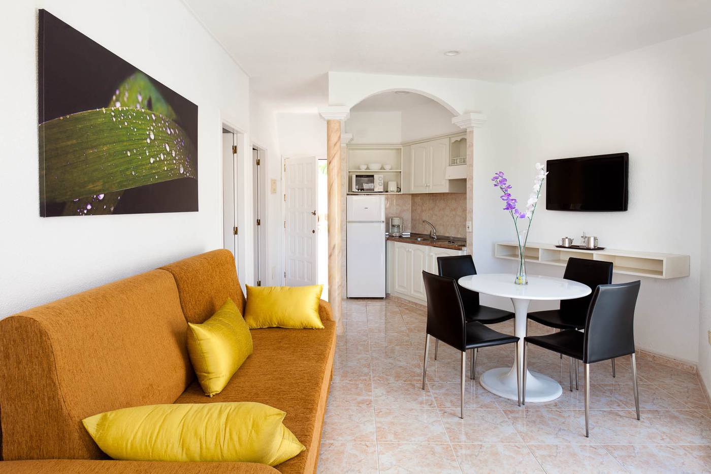 Checkin-Bungalows-Atlantida-Room-19