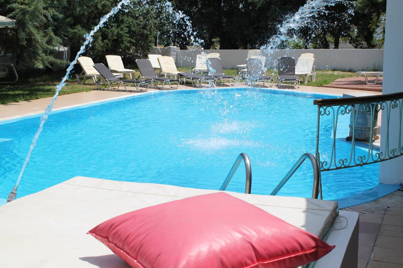 Melody-Studios-Pool-16