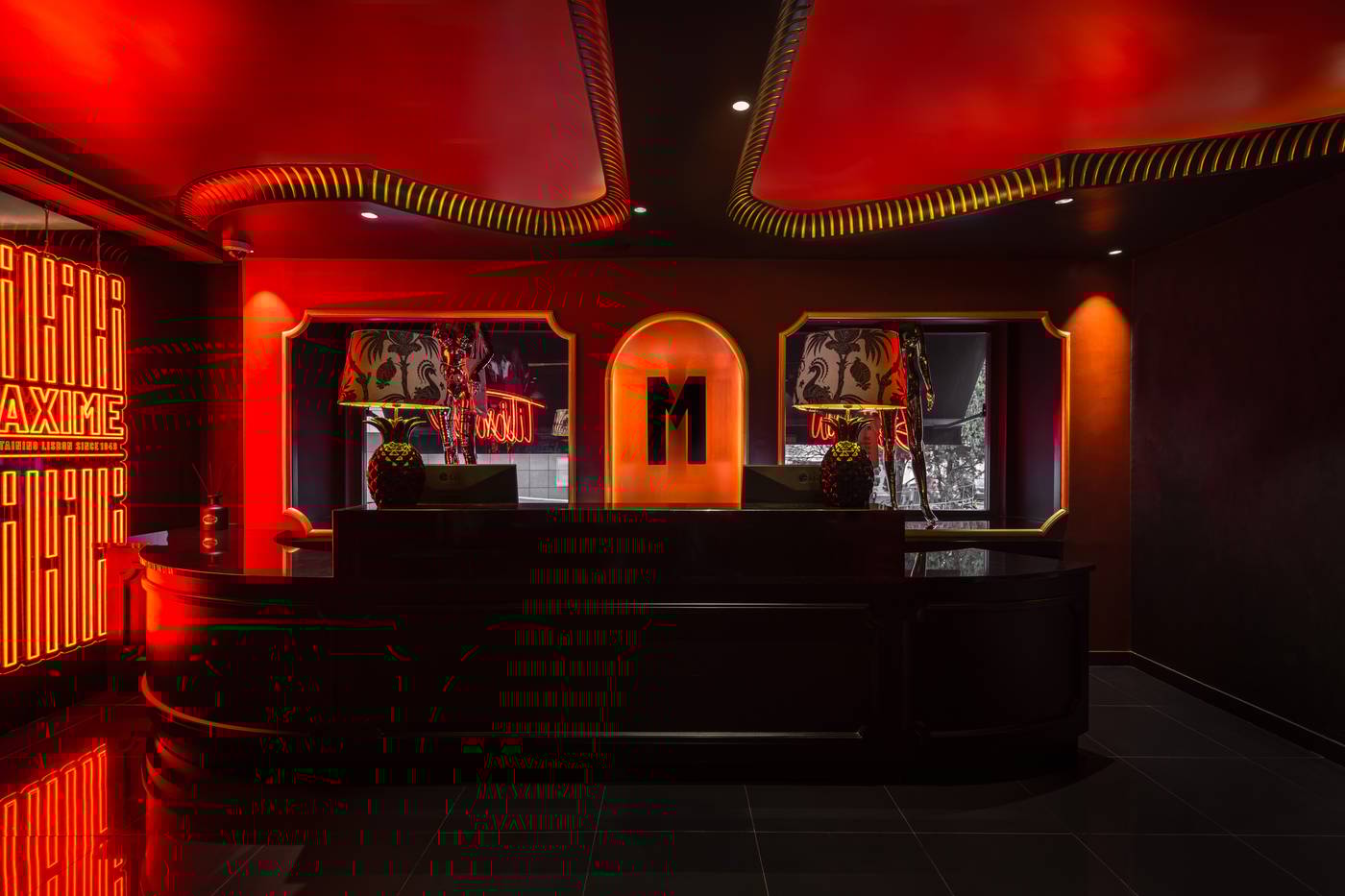 Maxime-Hotel-Lobby-28